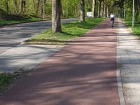 Weg achter het Bos par Monnikenhuizen