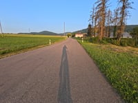 Oltingerstrasse from Wenslingen