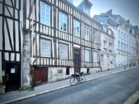 Rue Crevier