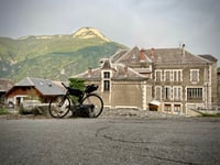 L'Arche from Saint Etienne de Cuines