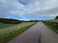 Côte de Mouffy von Sortie du village de Mouffy en direction d'Auxerre
