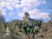 Castello di Carpineti from Carpineti
