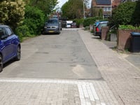 Levendaalseweg przez Tuinlaan