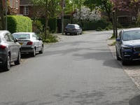 Albert Cuypstraat przez Van Ruisdaelstraat