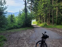 Route de Bande desde Saint Pierre-de-Genebroz