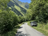 Aulon / Route de Lurgues von Guchen