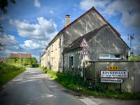 Rougeville von Saâcy-sur-Marne