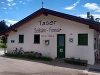Taser Alm z Schenna / Scena