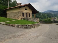 Chiesetta della Santissima Trinità von San Giovanni Bianco über Callameri