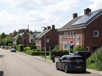 K.L.M.-straat via Piet Malherbestraat