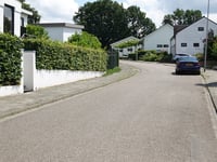 K.L.M.-straat via Piet Malherbestraat