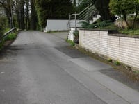 Am Eichenhang via Broichbachtal