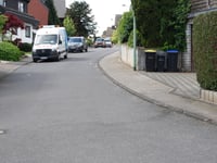 Hausbuschgasse via Maarweg