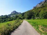 Vršatské Podhradie vanuit Červený Kameň