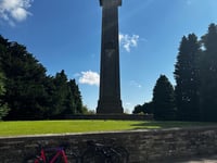 Somerset Monument przez King Lane