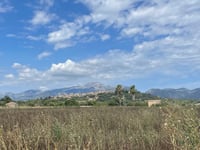 Puig de Santa Magdalena über Camí de Santa Magdalena