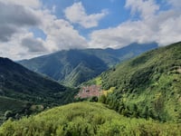 Poggio Buzzone über Chesio