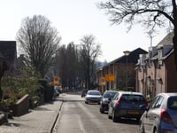 Hoge Distel via Nieuwstraat