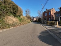 Rue Désiré Manne via Rue des Loups