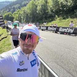 PsjakOnABike