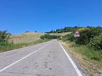 Salita di Sassofeltrio vanuit Molino Renzini