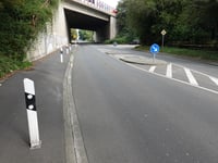 Am Alten Kaninsberg przez Hauptstrasse
