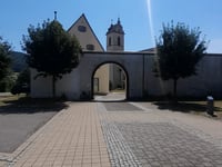 Anstatt from Oberflacht