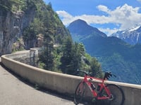 Auris-en-Oisans vanuit Le Bourg d'Oisans
