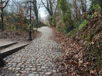 Avenue Paul Stroobant via Chemin du Crabbegat