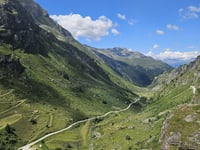 Barrage de Moiry von Chippis über Briey