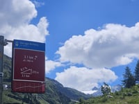 Barrage de Moiry von Chippis über Briey