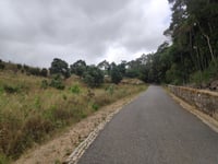Barragem do Rio da Mula depuis Quinta do Pisão par Rota das Quintas