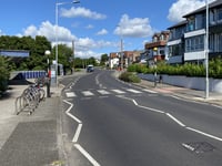 Beach Avenue über The Ridgeway