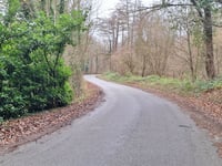 Belle-Motte von Aiseau über Rue du Faubourg