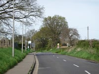 Broicher Strasse von Broicher Bach
