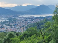 Carenno z Corte przez Via Baraccano