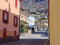 Castello di Sasso Corbaro da Bellinzona via Via Artore