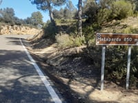 Cerro de la Delantera z Central Hidroeléctrica de Benagéber