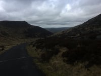 Chew Road da Dovestone Reservoir