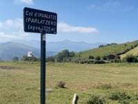 Col d'Ipharlatze from Ruisseau Saint Martin