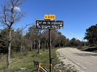 Col de la Liguiere z Saint-Saturnin-lès-Apt