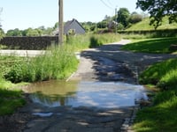 Côte de Mortier über Rue du Gué