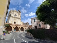 Diano Castello über Via Besusta