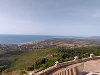 Ermita de Santa Lucía i Sant Benet vanuit Alcossebre