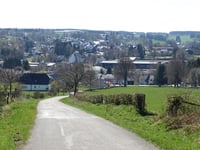Flugplatz Büllingen da Büllingen via Im Sief