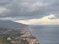 Forza d'Agrò vanuit Sant'Alessio Siculo