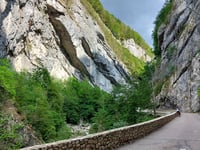 Villard-de-Lans z Pont-en-Royans przez Gorges de la Bourne