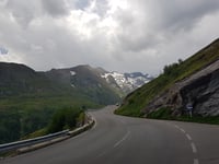 Grossglockner Pass / Edelweissspitze desde Heiligenblut por Hochtor