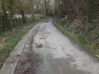 Hasette über Rue des Combattants