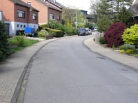 Hausbuschgasse über Grüner Weg